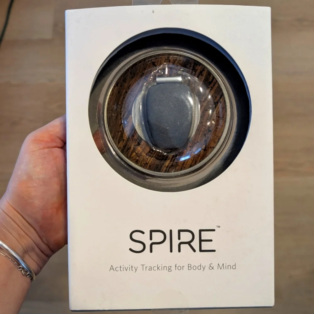 Aspire Wireless Activity Tracker in Silver